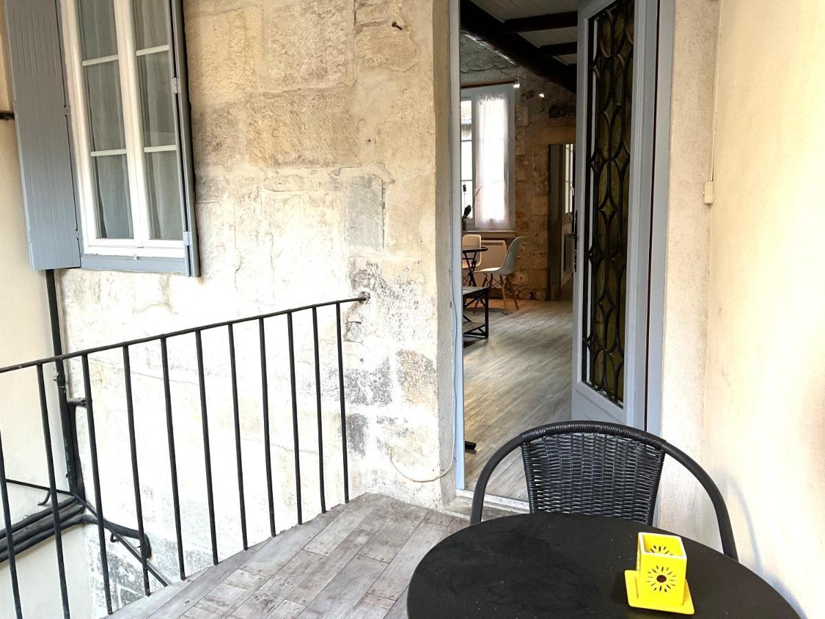 Place Aux Herbes Apartman Nîmes Kültér fotó